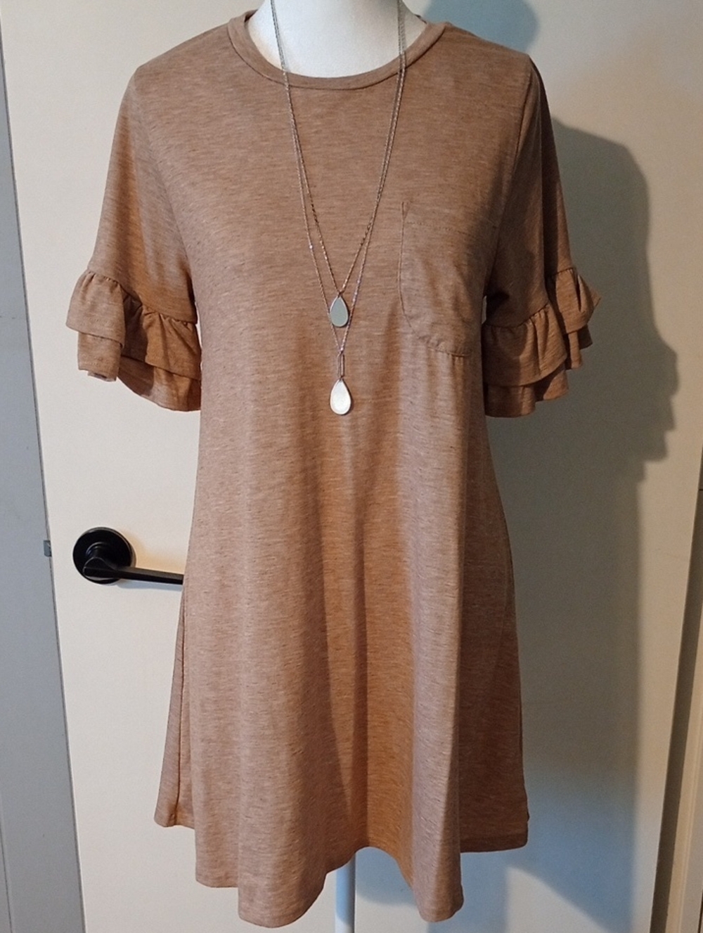 "New In" Boutique Ruffle Sleeve T-Shirt Dress Size Medium